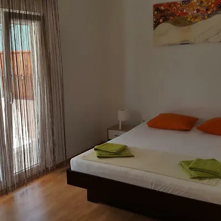 Paulina Apartment Bibinje